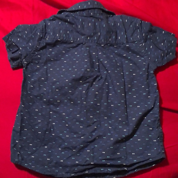 Children’s Place short sleeve button up - Picture 2 of 2